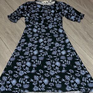Lark & Ro Navy Dress with light blue Floral Design size 0